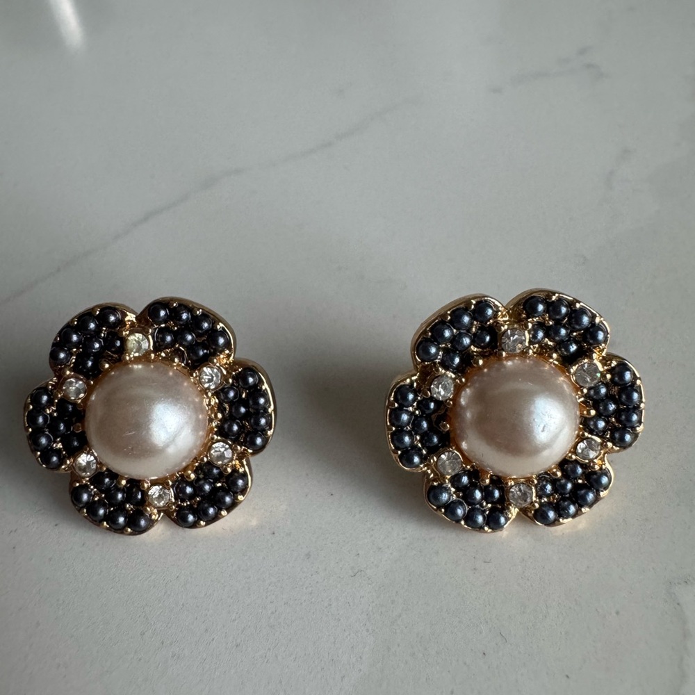 Kate Spade  Gold and Navy Floral pearl Earrings